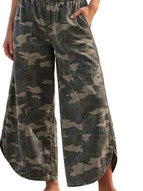 Amazon Women's Camouflage Wide-Leg Jeans - Olive Green & Khaki